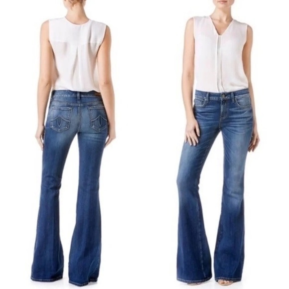 Level 99 Denim - Level 99 Dahlia Flare    Size. 28